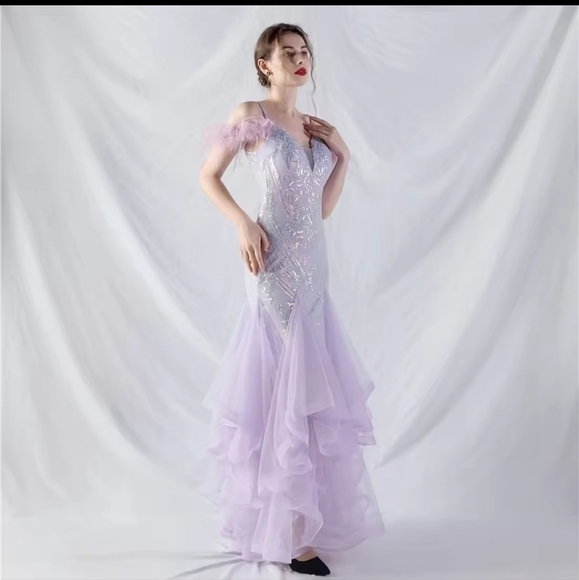 Purple, V Neck, Abstract Print, Ostrich Feathers, Tulle, Mermaid Gown - Picture 7 of 15